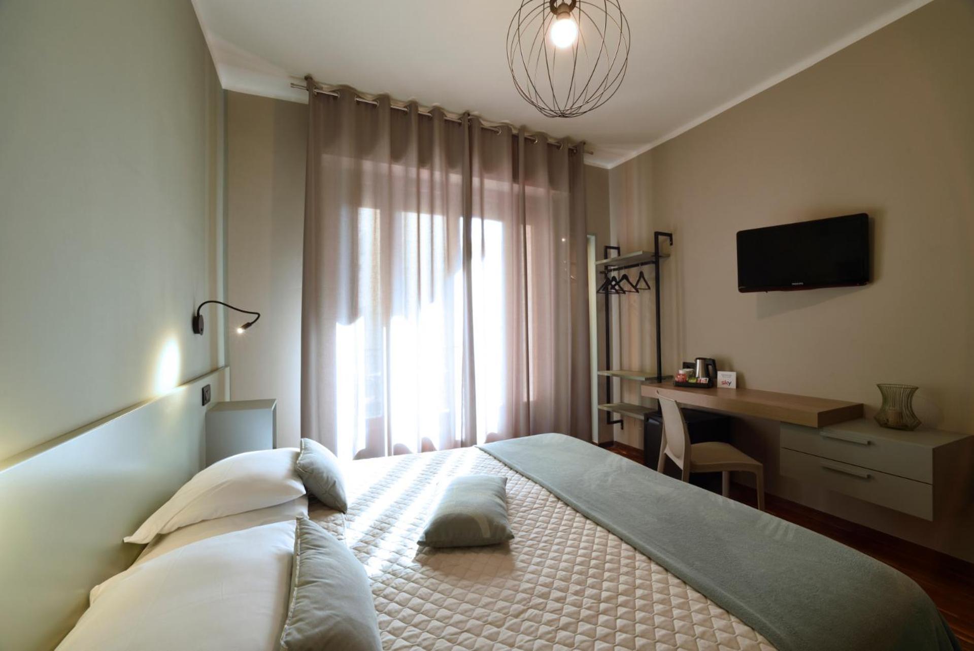 Hotel Bristol Алассіо Екстер'єр фото