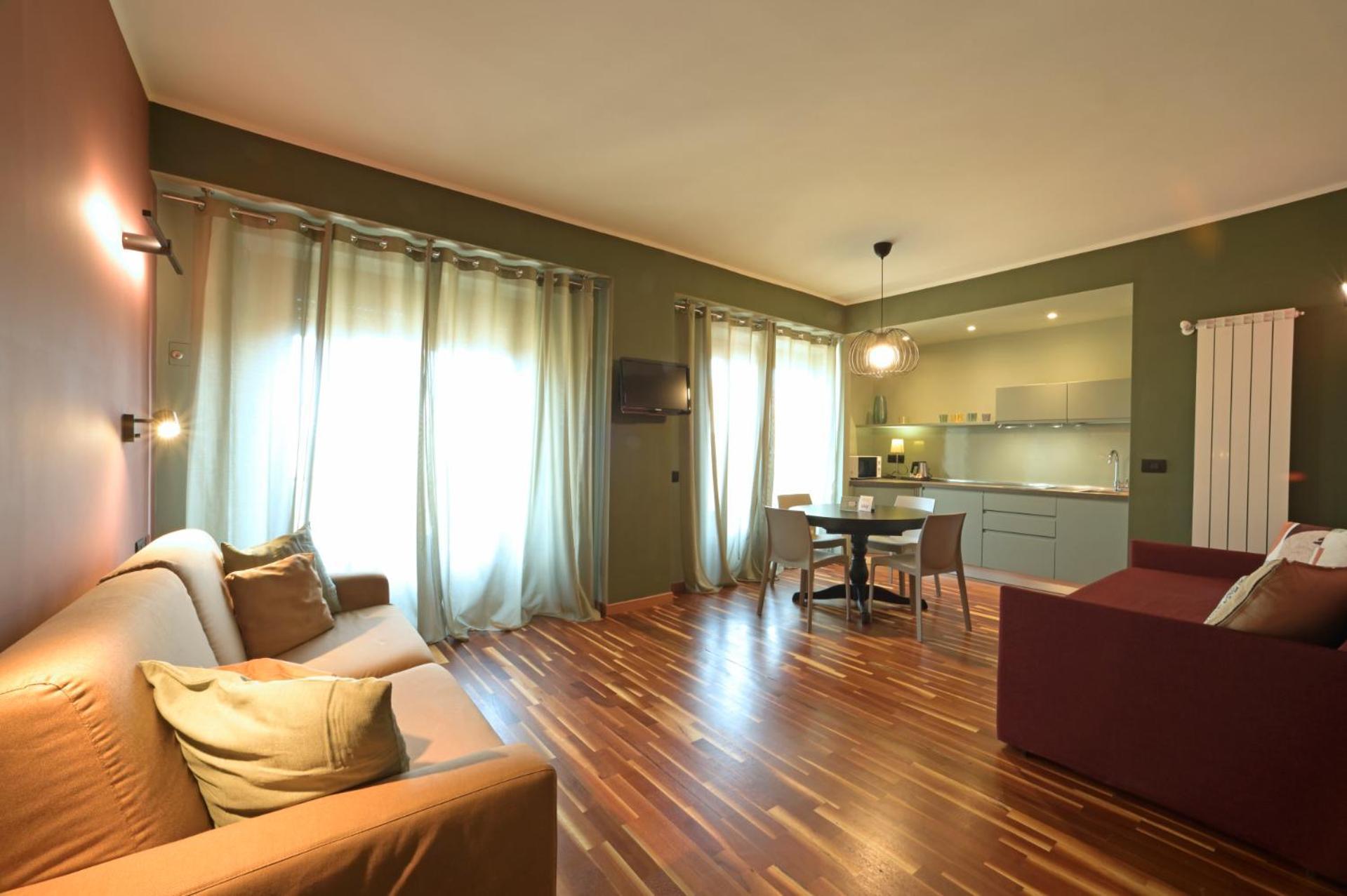Hotel Bristol Алассіо Екстер'єр фото
