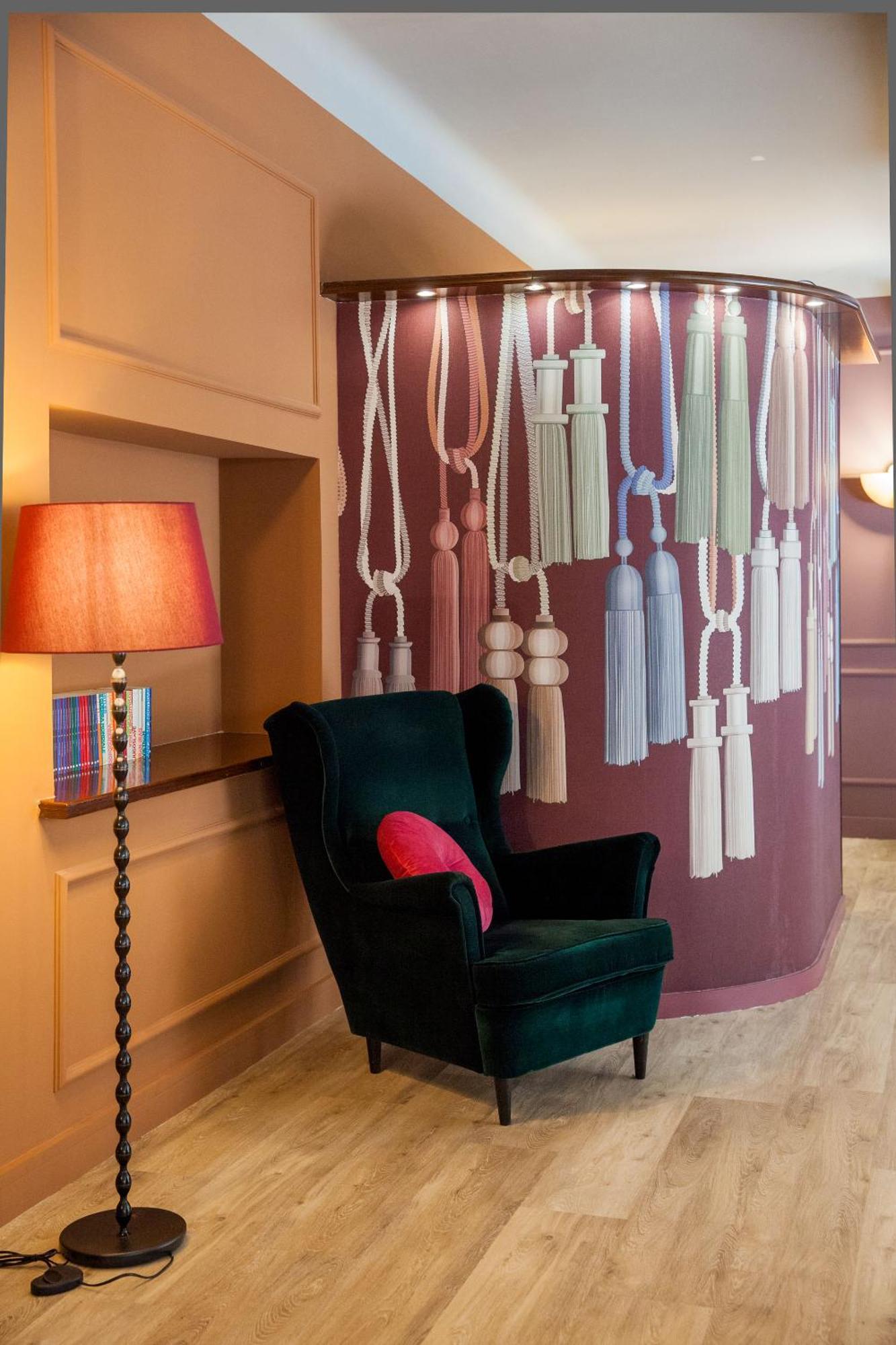 Hotel Bristol Алассіо Екстер'єр фото